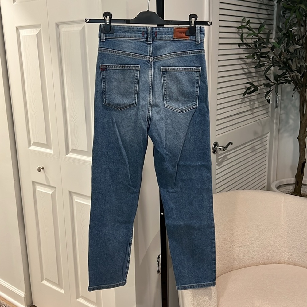 BDG Girlfriend Jean - Picture 5 of 5